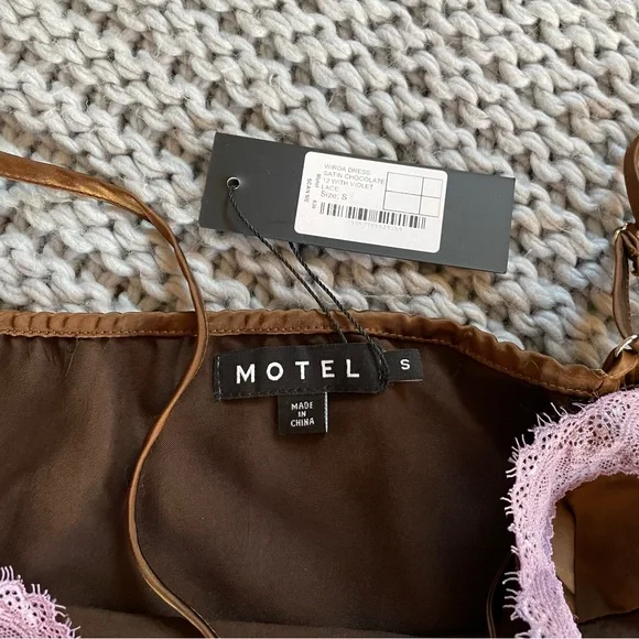 Motel Rocks Satin Mini Dress 🤍 - Picture 7 of 8